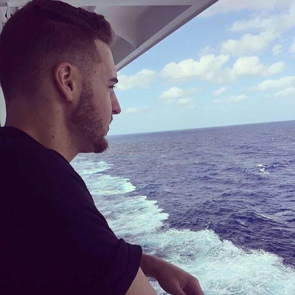 Meet your Posher, Tom - Picture 1 of 1